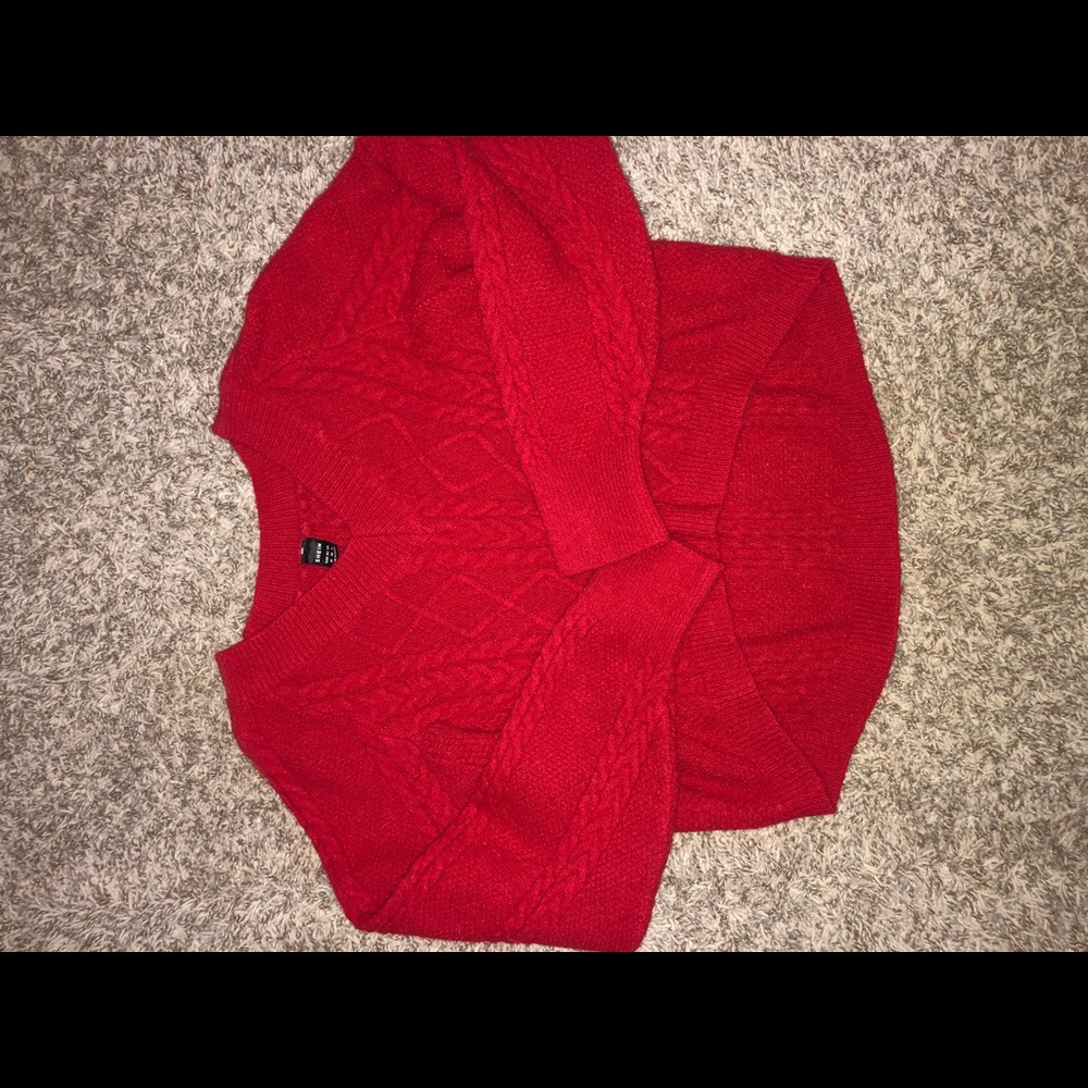 Red cropped sweater size medium